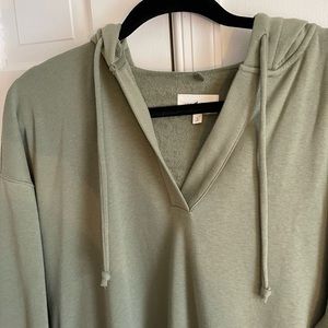 LOFT Lou & Grey V Neck Hoodie